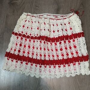 Neo-Vintage Super Red-White Striped Bicolor Crochet Mini Skirt